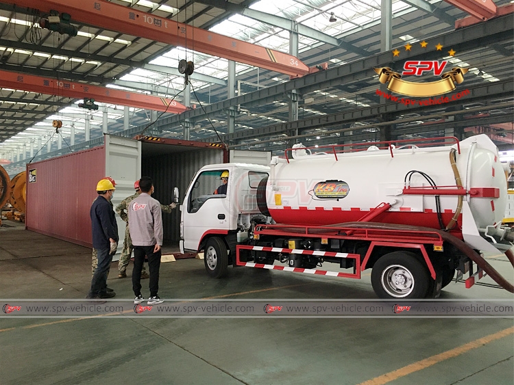 4,000 Litres Sewer Vacuum Truck ISUZU - Loading 01